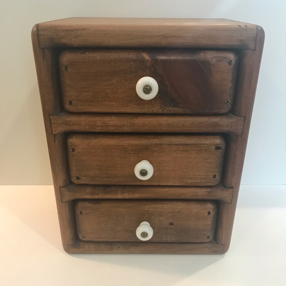 Jewelry Pine Box 3 Drawers W/ White Ceramic Knobs